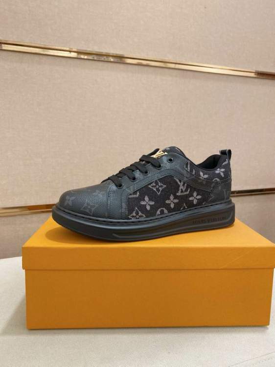 Picture of Louis Vuitton Shoes _SKULVsz38-45hnh031417335